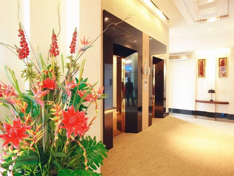 Atrium Boutique מלון